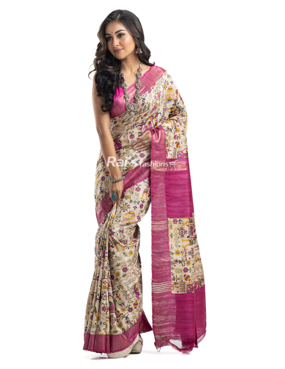 Off White Gicha Silk Saree With Digital Print On All Over Base And Contrast Color Border And Pallu (KR2208)